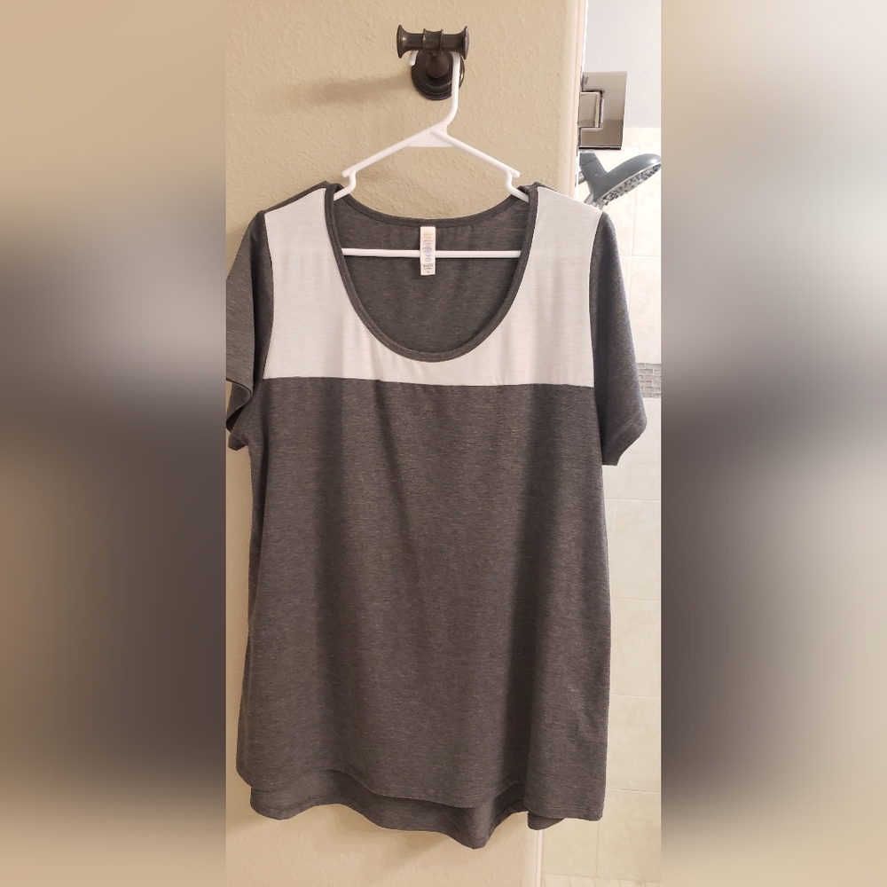 LulaRoe Classic T